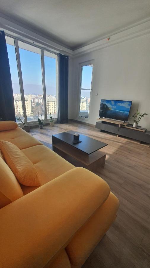 Cevahir Sky City Apartment With Spa, Pool & Fitness Included Skopje Ngoại thất bức ảnh
